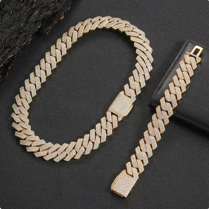 20mm Triple-Link Bracelet with Flip Buckle